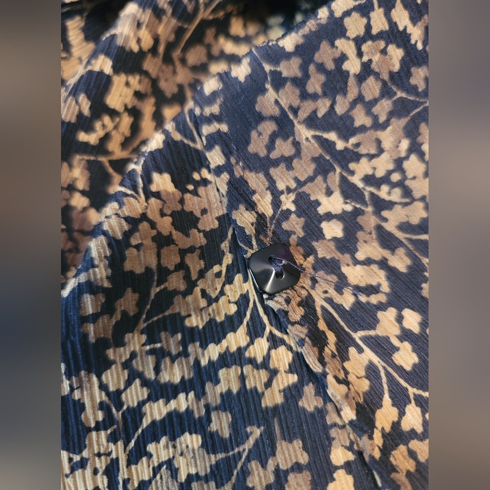 Karen Scott Black and Gold 100% Silk Blouse Size:L - Picture 6 of 8